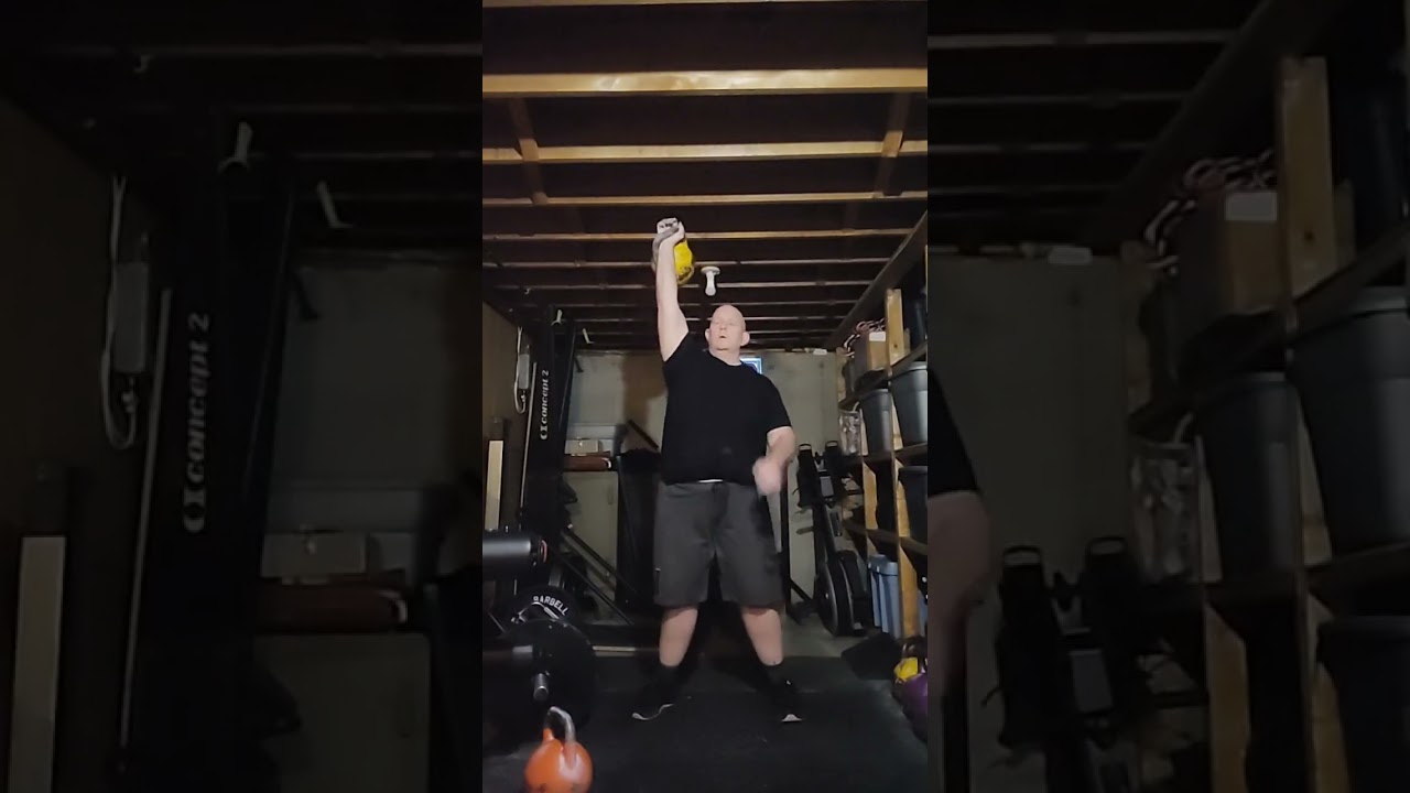 16kg kettlebell snatch set 6 Min 20ish rpms