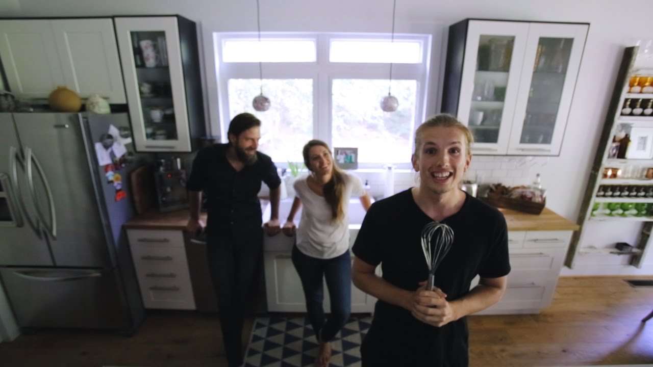 Jonathan and Melissa Helser - Beautiful Surrender (Morning In The Kitchen)