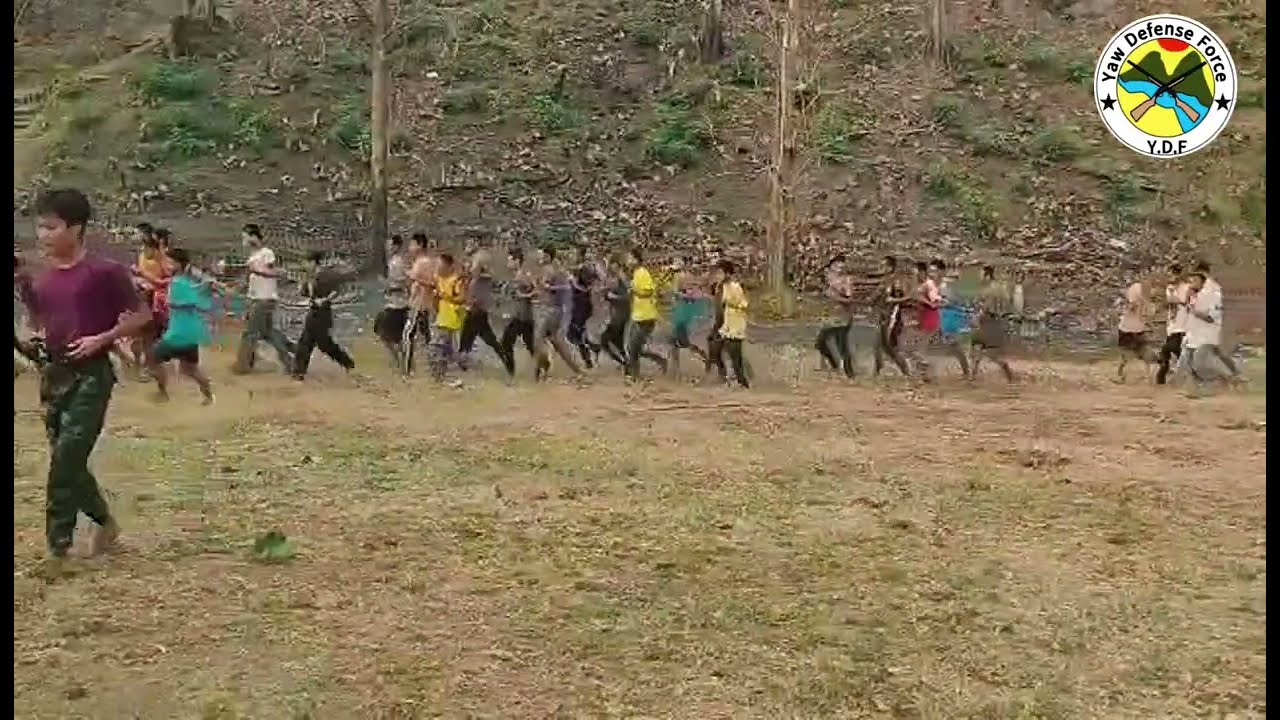 ယောကာကွယ်ရေးတပ်(YDF)ဗဟိုလေ့ကျင့်ရေးသင်တန်းကွင်းတနေရာတွင်အပတ်စဉ်(၁၅)သင်တန်းသားသူများptပြေး