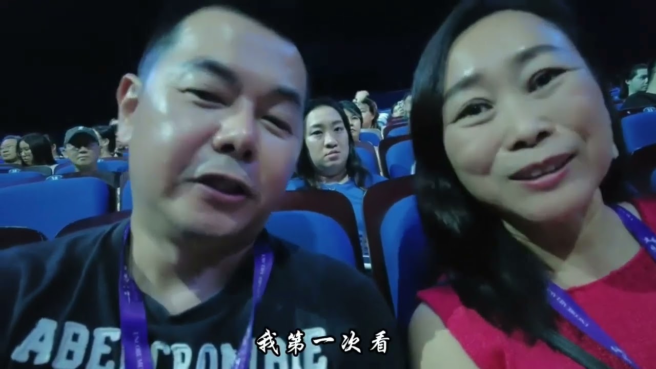 《又见马六甲》剧院的演出和马六甲海峡。