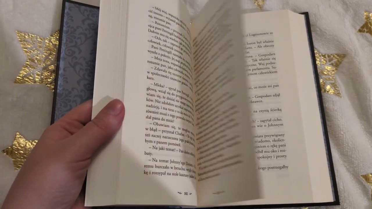 Recenzja książki ,,Wigilijna opowieść o morderstwie