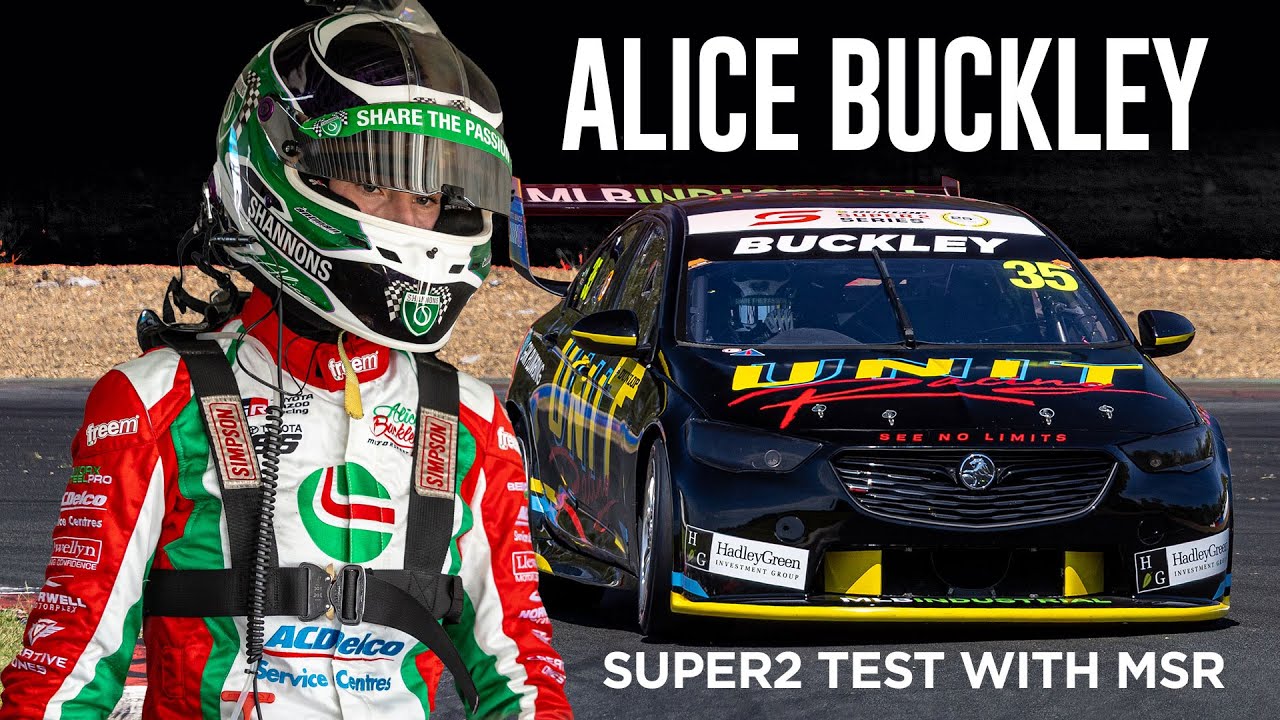 Элис Бакли проходит свои первые тесты в серии Supercars.