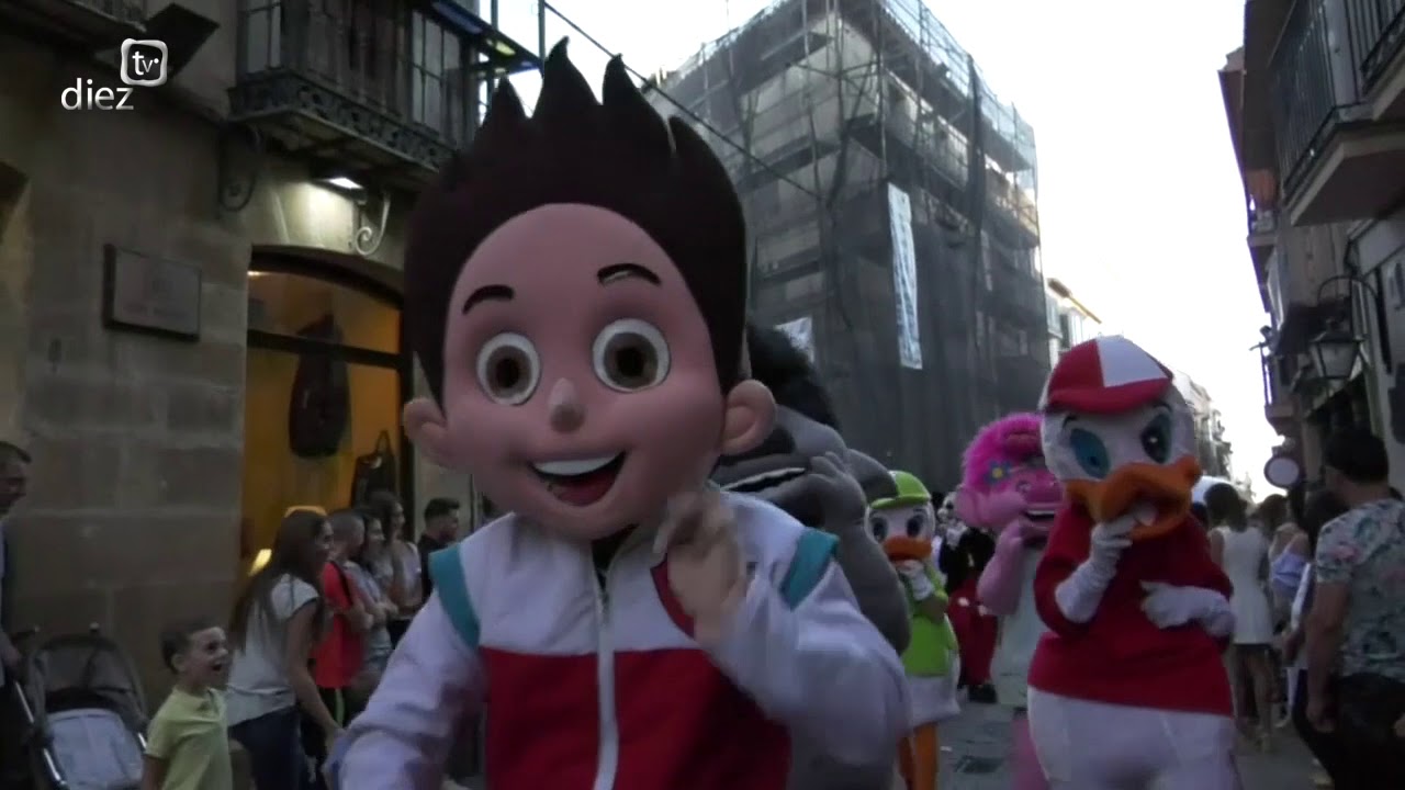 DIEZ TV | Feria de Úbeda 2019 · Cabalgata de gigantes y cabezudos