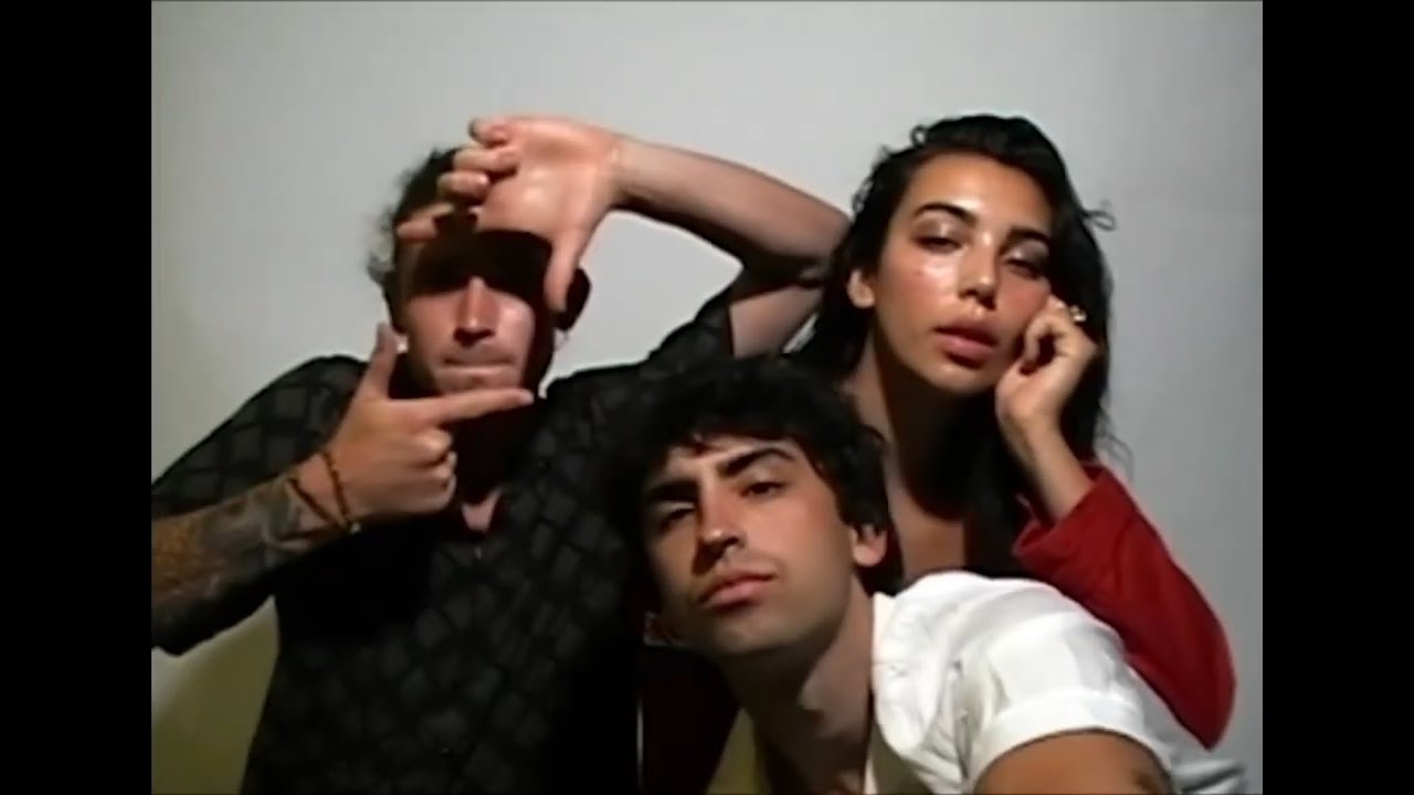 BETWEEN FRIENDS - iloveyou - official music video