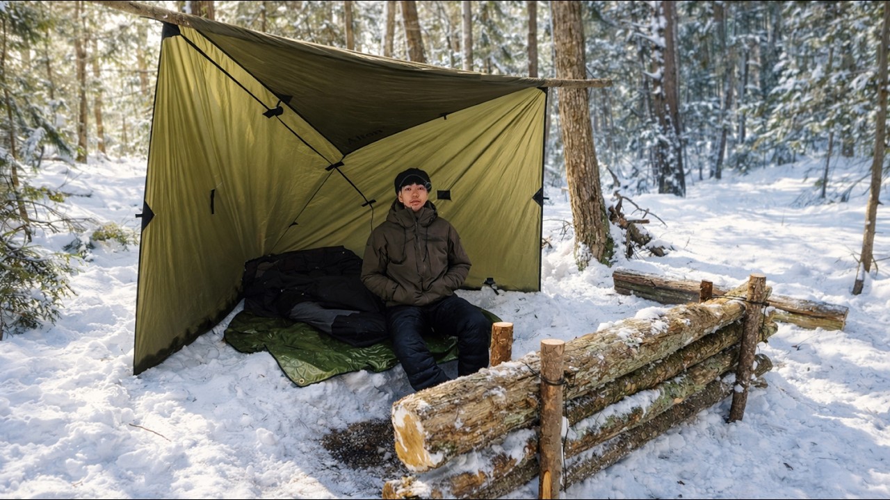 Samotne zimowe biwakowanie pod plandeką w głębokim śniegu (-12&deg;C)