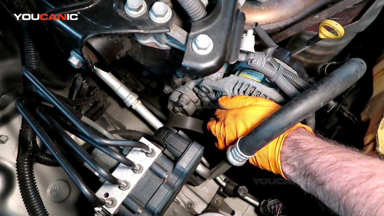 2012-2017 2.5L Toyota Camry XV50 Alternator Replacement