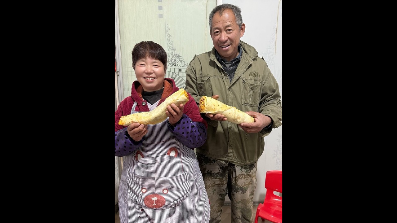 对我婆婆做的面食没有任何抵抗力。嘎嘎好吃。 #这份冬季美食太治愈了 #冬季暖胃美食 #2024有在好好生活 #乡村生活也可以很治愈 #农村的生活藏着温暖的幸福