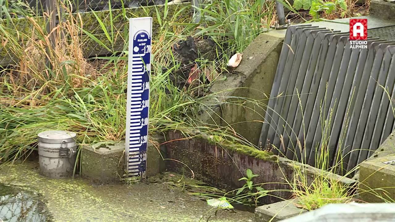 Noodpompen geplaatst in Boskoop vanwege hoog water