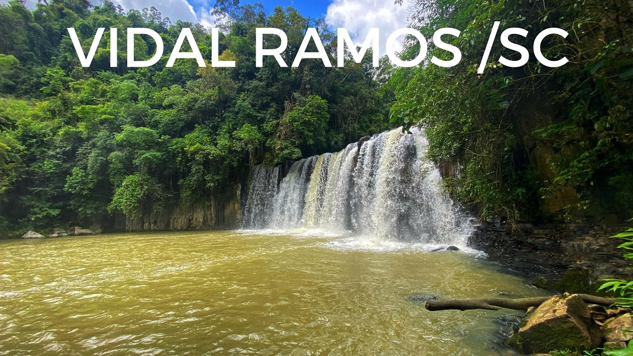 OLHA OQUE ACHAMOS EM VIDAL RAMOS /SC - QUE CACHOEIRA MARAVILHOSA - DO LADO DA ESTRADA