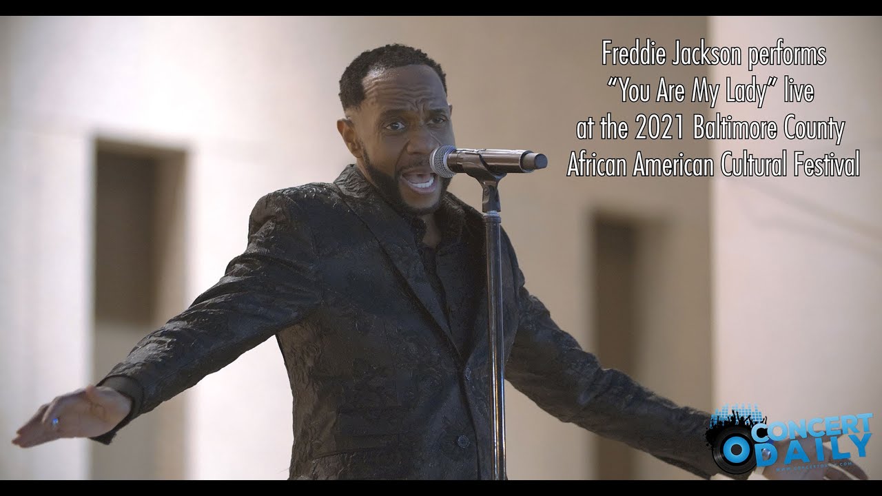 Freddie Jackson performs 