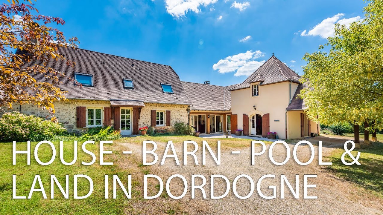 6 bedroomed country house and 18 acres of land for sale Dordogne Perigord Noir ref : 89555AM24