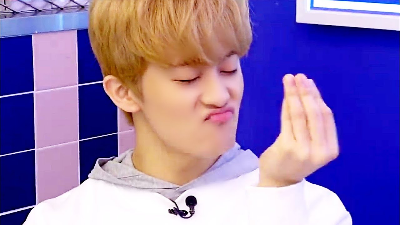 Mark(NCT) - ICONIC MOMENTS