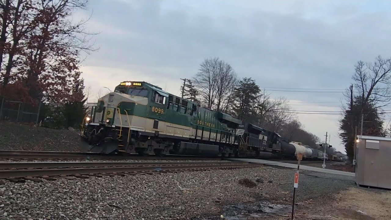 Amazing Action at South Manassas. 7 Trains! Ft. NS 8099!