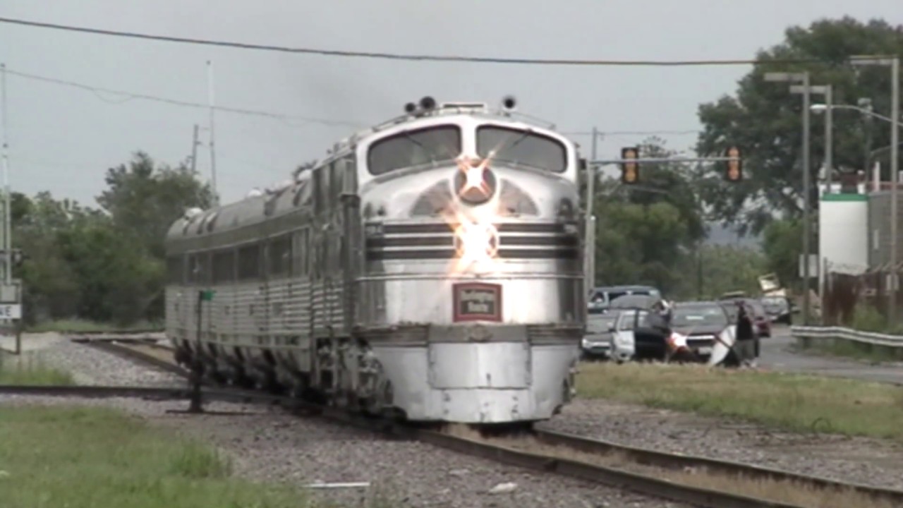 Burlington Route Nebraska Zephyr with a unique horn  July 2010