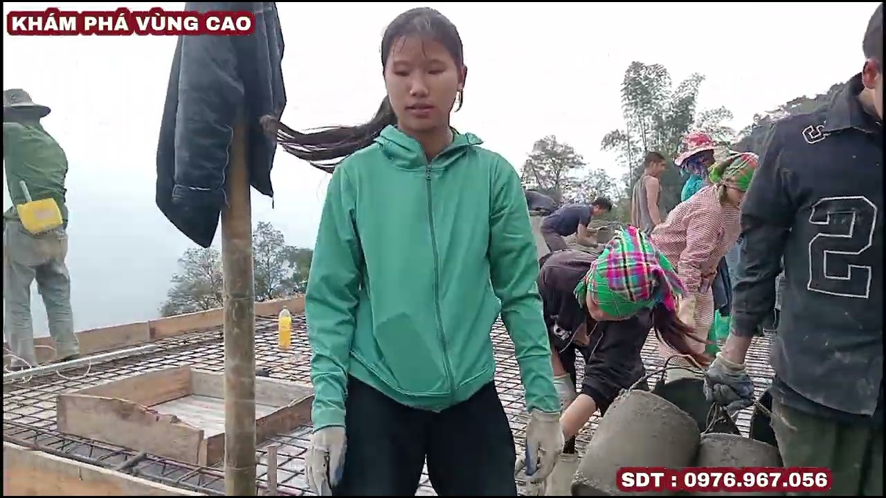CÁCH ĐỔ MÁI CỦA NGƯỜI VÙNG CAO 