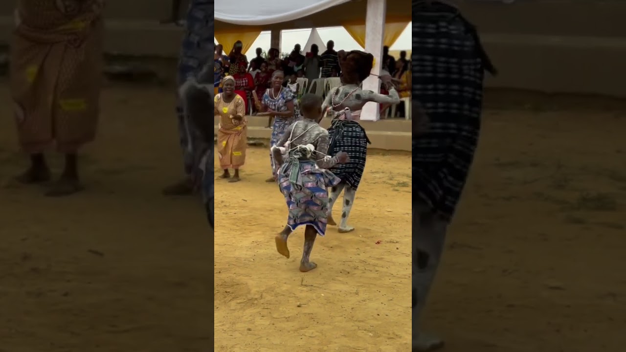Danse &lsquo;&rsquo;Aya&rsquo;&rsquo; chez les Atti&eacute;s / Partie 2