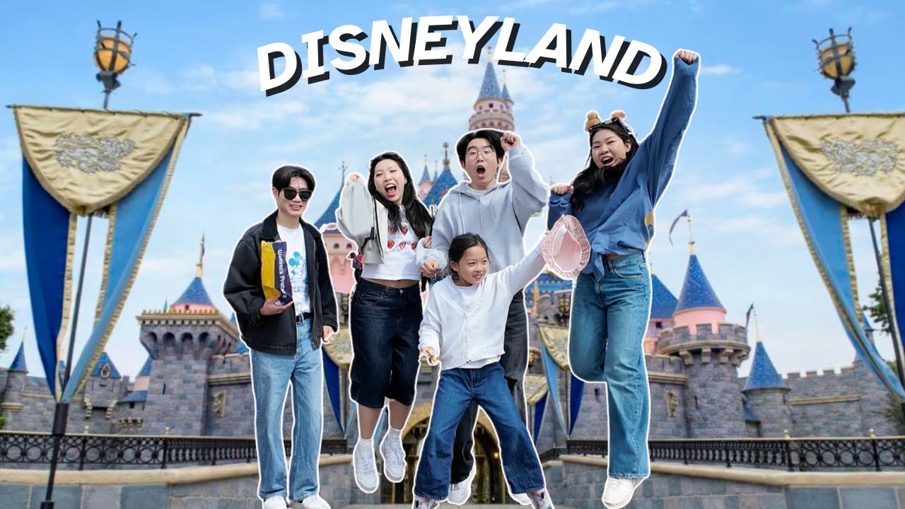 Surprising My Family With a Trip to DISNEYLAND!!!!!
