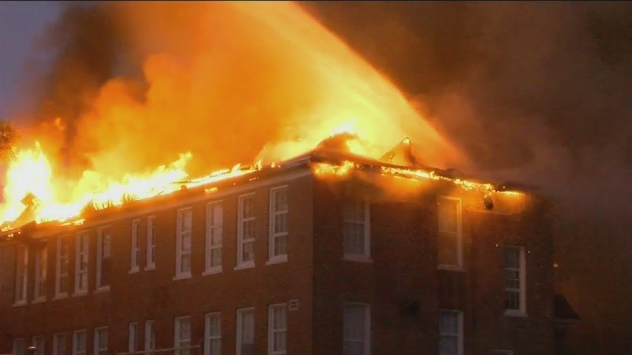 Robert E. Lee school fire