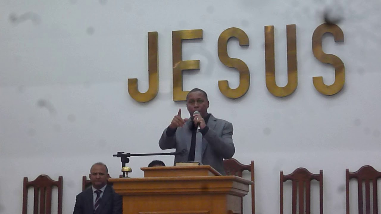 Cantor Adonias Jos&eacute; - Poderoso nome