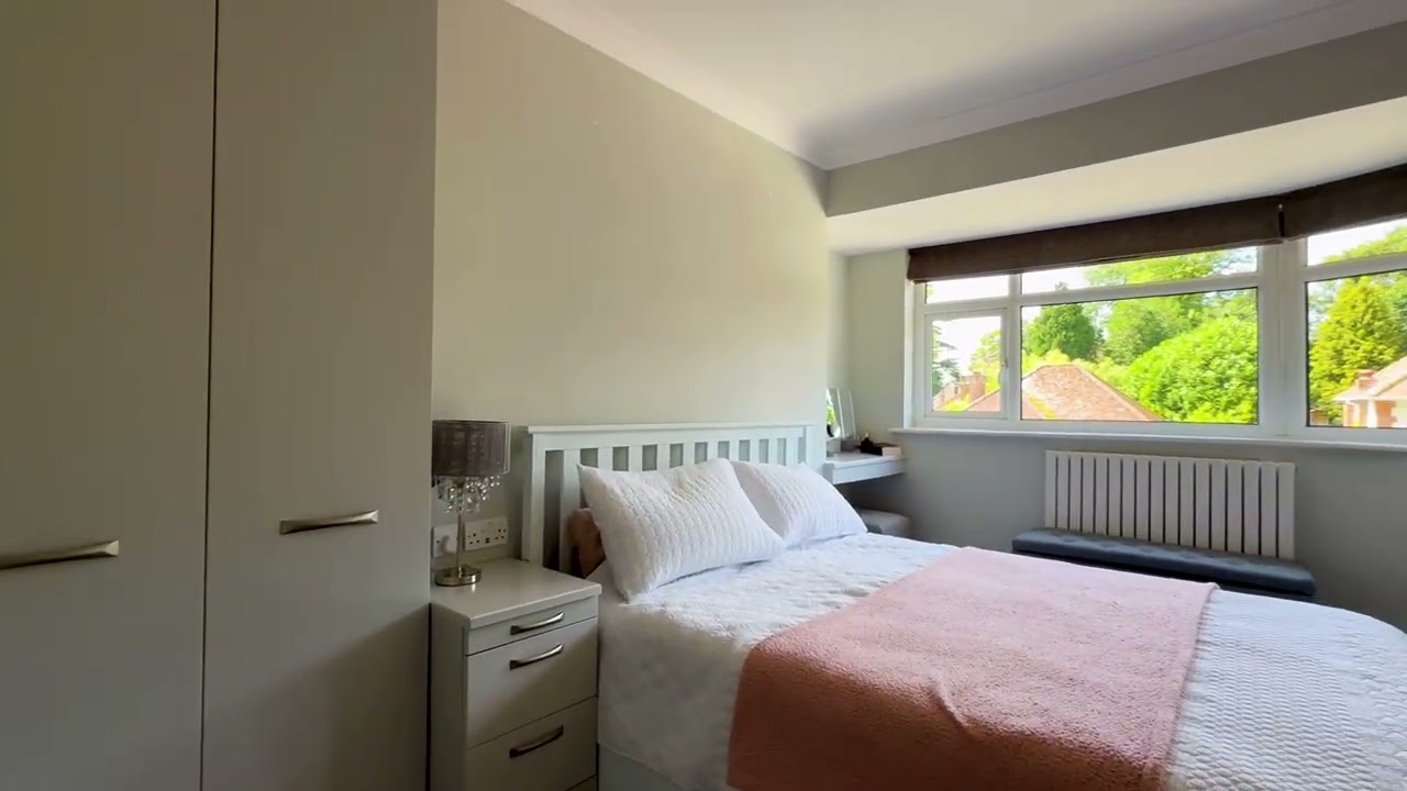 8 Westover Road, Downley