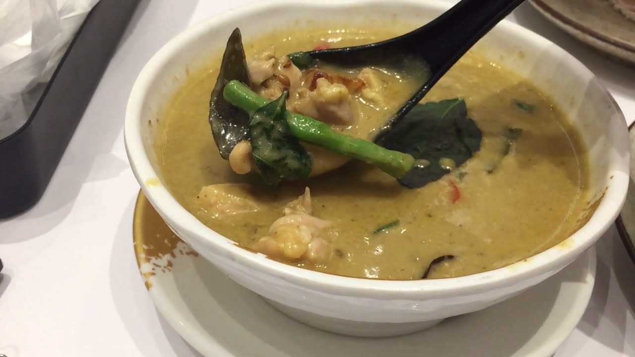 GREEN CURRY SO THICK & CREAMY | Beef KaiLan| Fried ChickenThai herb| Sanook Kitchen Johor Malaysia