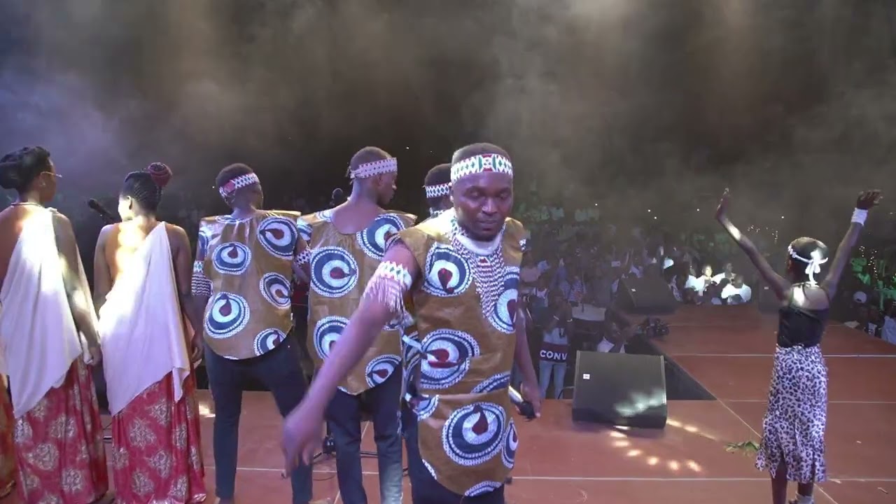 UMUKOZO festival awards 4th edition/Club Culturel Ihunja performance