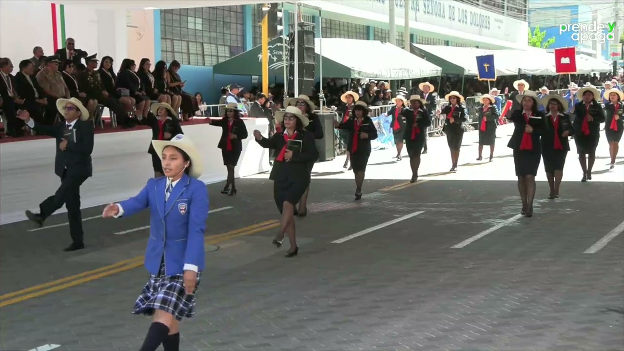 Desfile completo: Gran Desfile Escolar por el 70°Aniversario de Cerro Colorado (Nivel secundario)