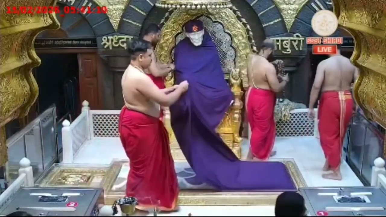 Mangal Snaan in Samadhi Mandir🌺 #shirdi #saibaba #sai #shirdisaibaba 