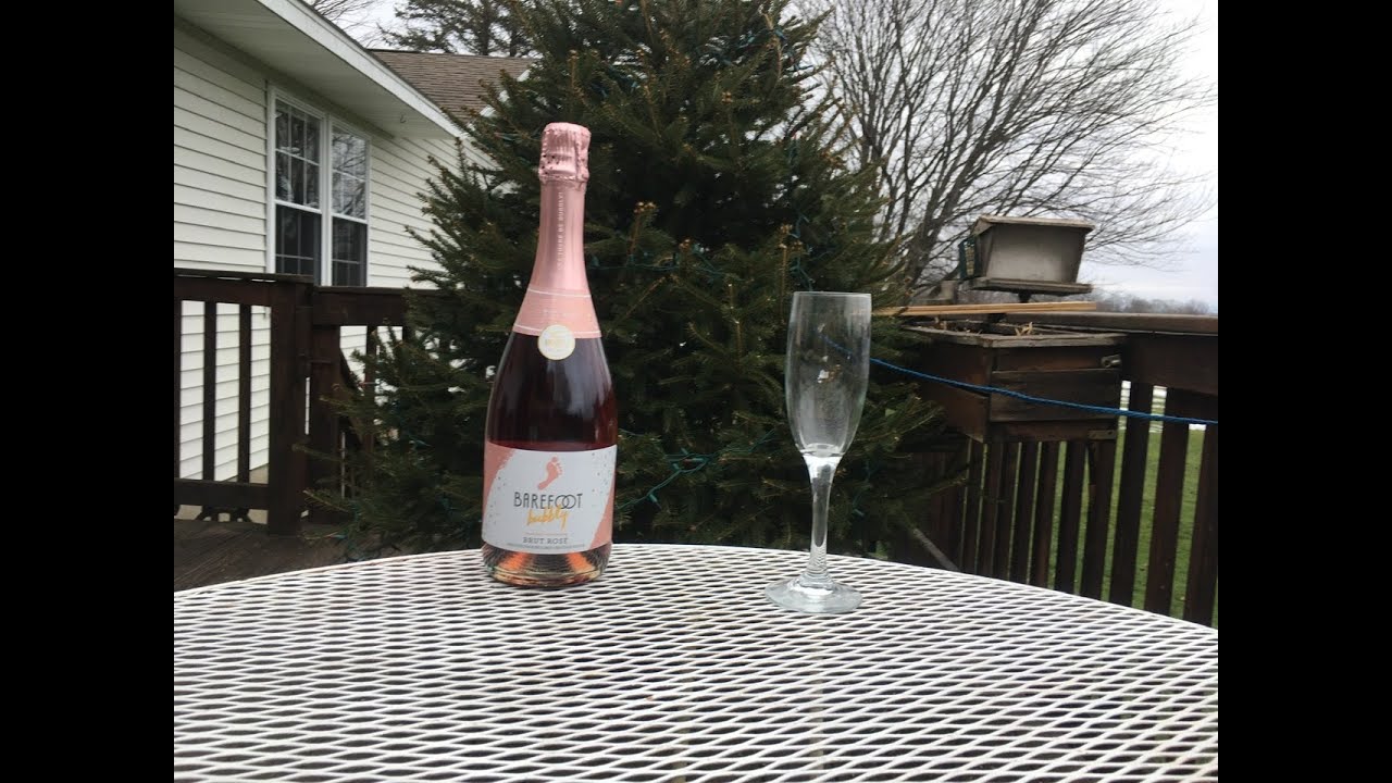 Werby&rsquo;s Sparkling Wine Review: Barefoot Bubbly Brut Ros&eacute;.