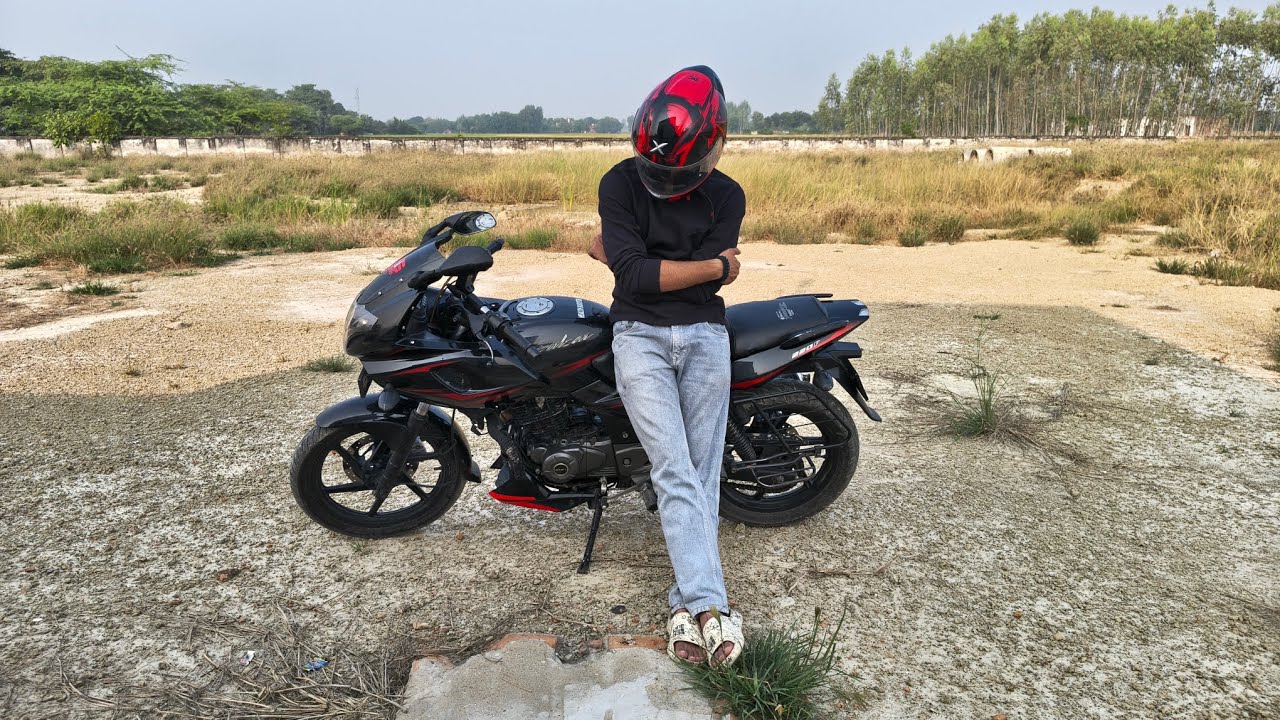 REVIEW OF 15 YEARS OLD PULSAR 220F 😍