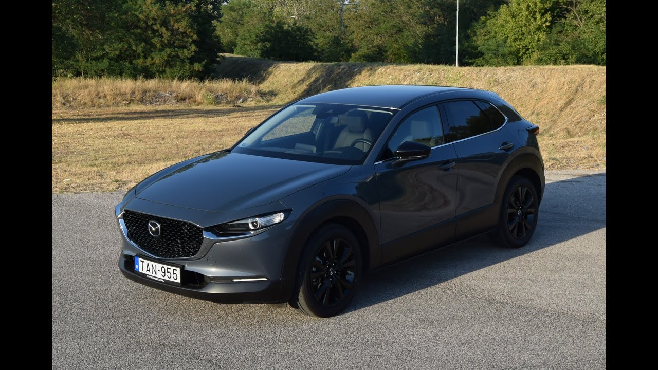 Mazda CX-30 Homura (2022) teszt / Utcai művészet