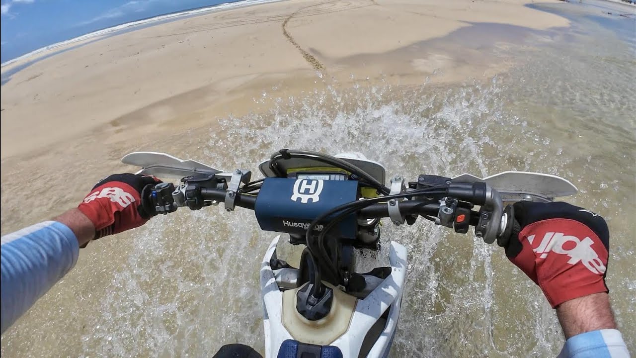 Fraser Island on Dirt Bikes - Husqvarna FE450