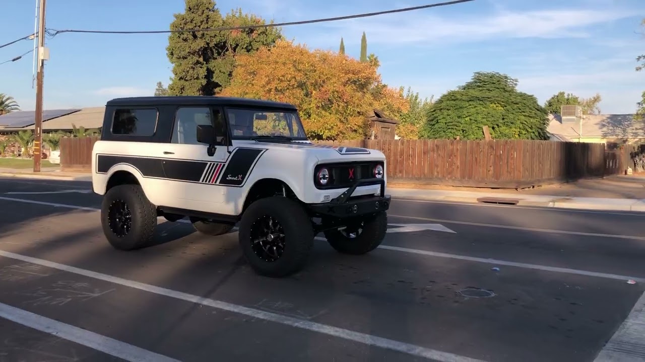 1968 International Harvester Scout 800 - Driving