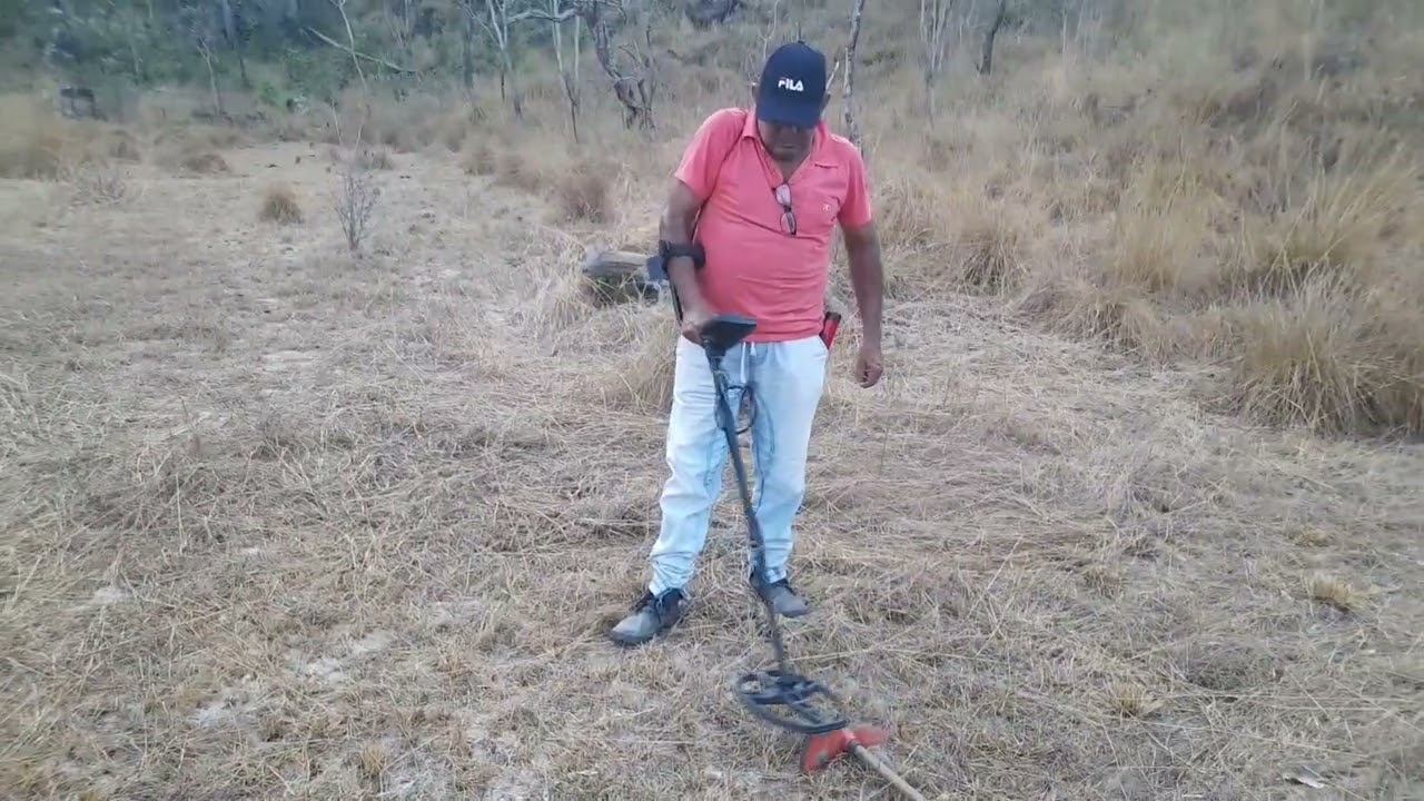 DETECTORISMO NA LOCALIDADE DESERTO MONSENHOR GIL PIAUÍ