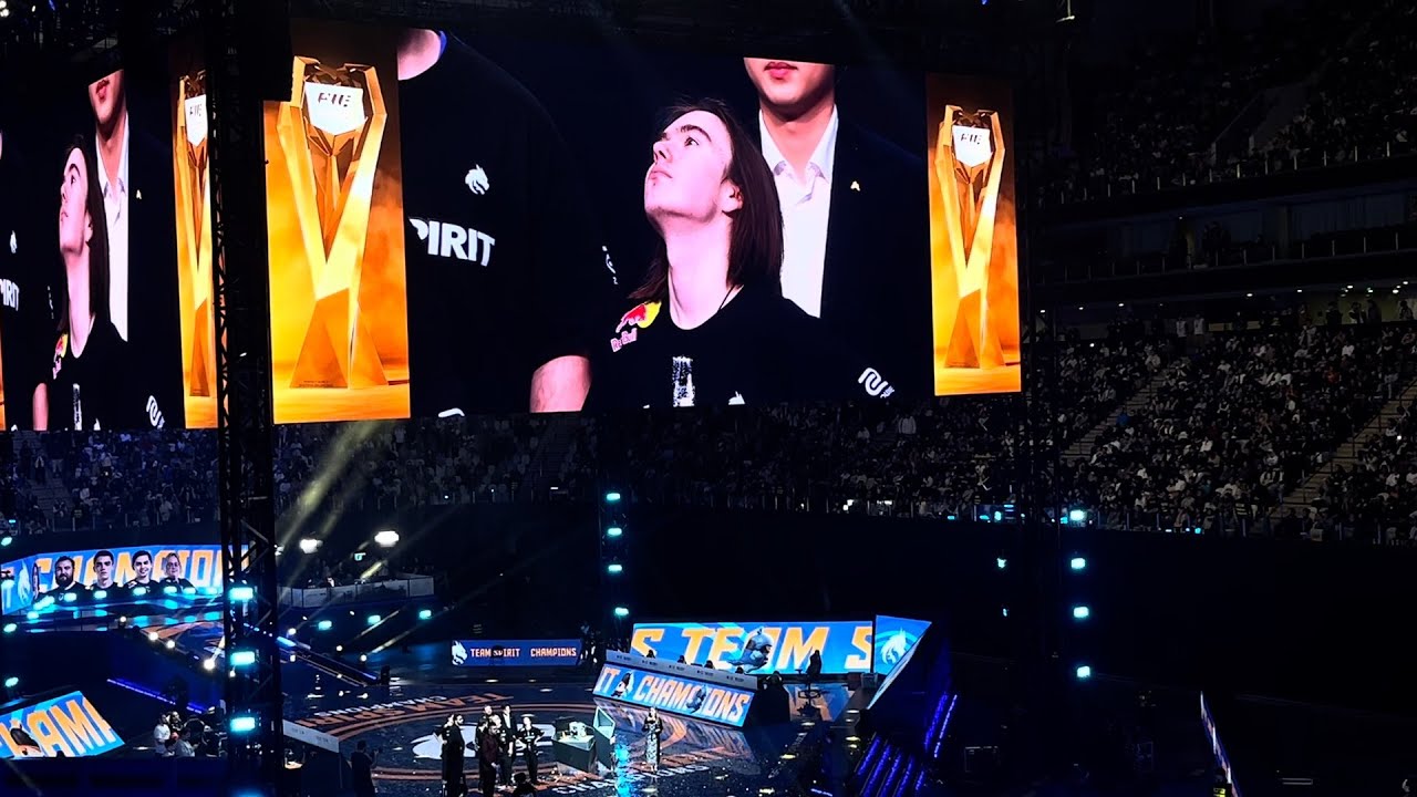 The Youngest Champion in CS Major, 17-year-old Donk: I DON'T CARE