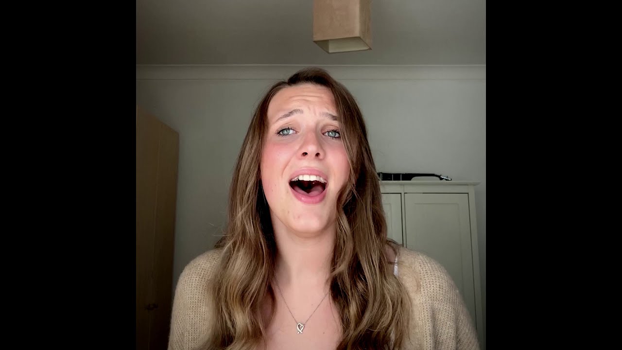 Charlotte Robb singing Gimme gimme