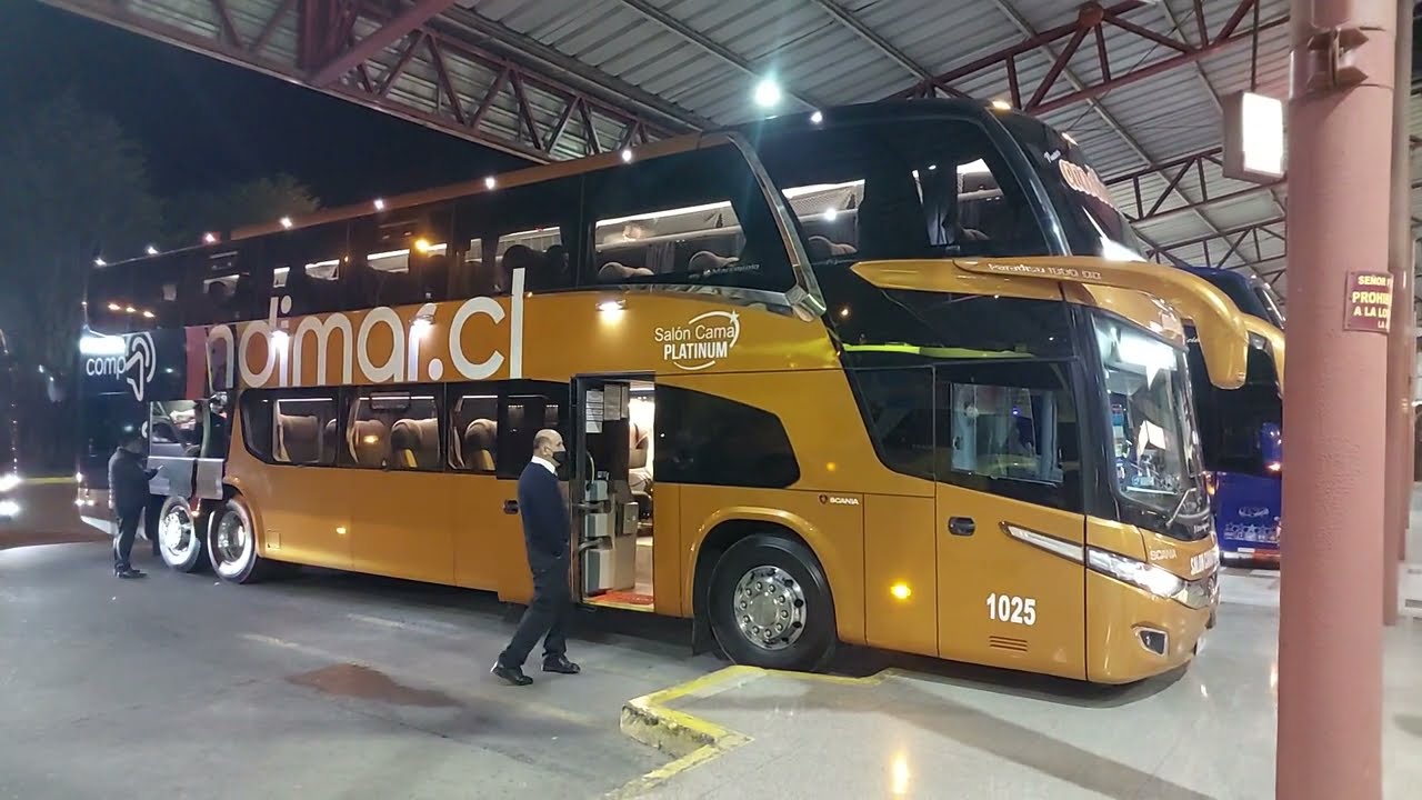 Buses saliendo del Terminal Rodoviario Temuco(Chile).Buses Andimar