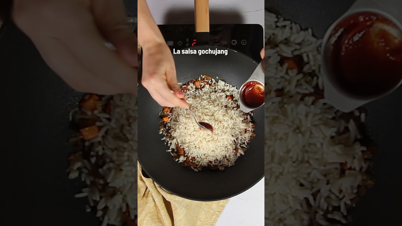🔥🍚 Kimchi Bokkeumbap: Receta Tradicional con un Giro Moderno! 🌶️