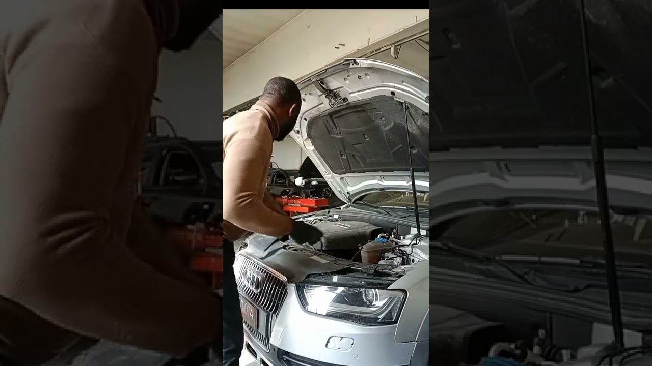 How to fix fault code B101B15, crash sensor for front Airbag, Audi A4 2013