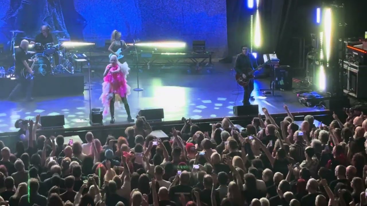 Garbage Live at Usher Hall, Edinburgh 14/07/24 (Part 1)