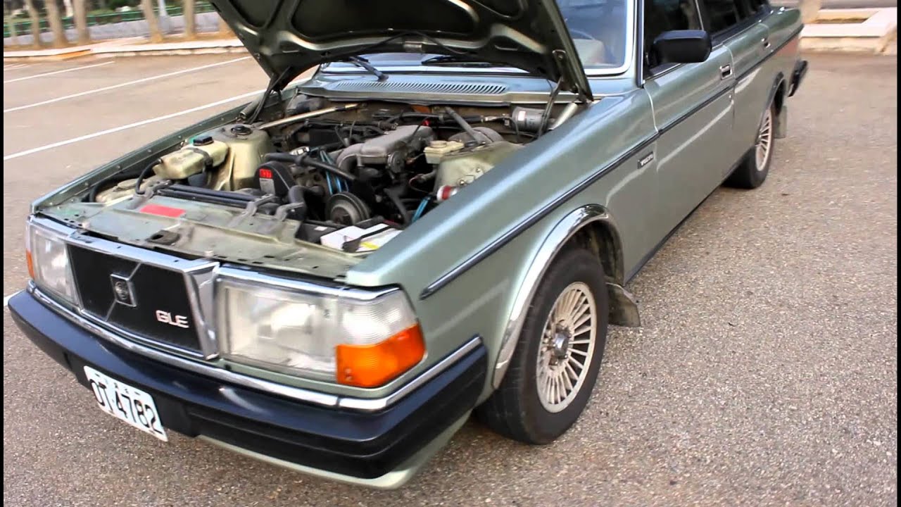1984 VOLVO 240 GLE