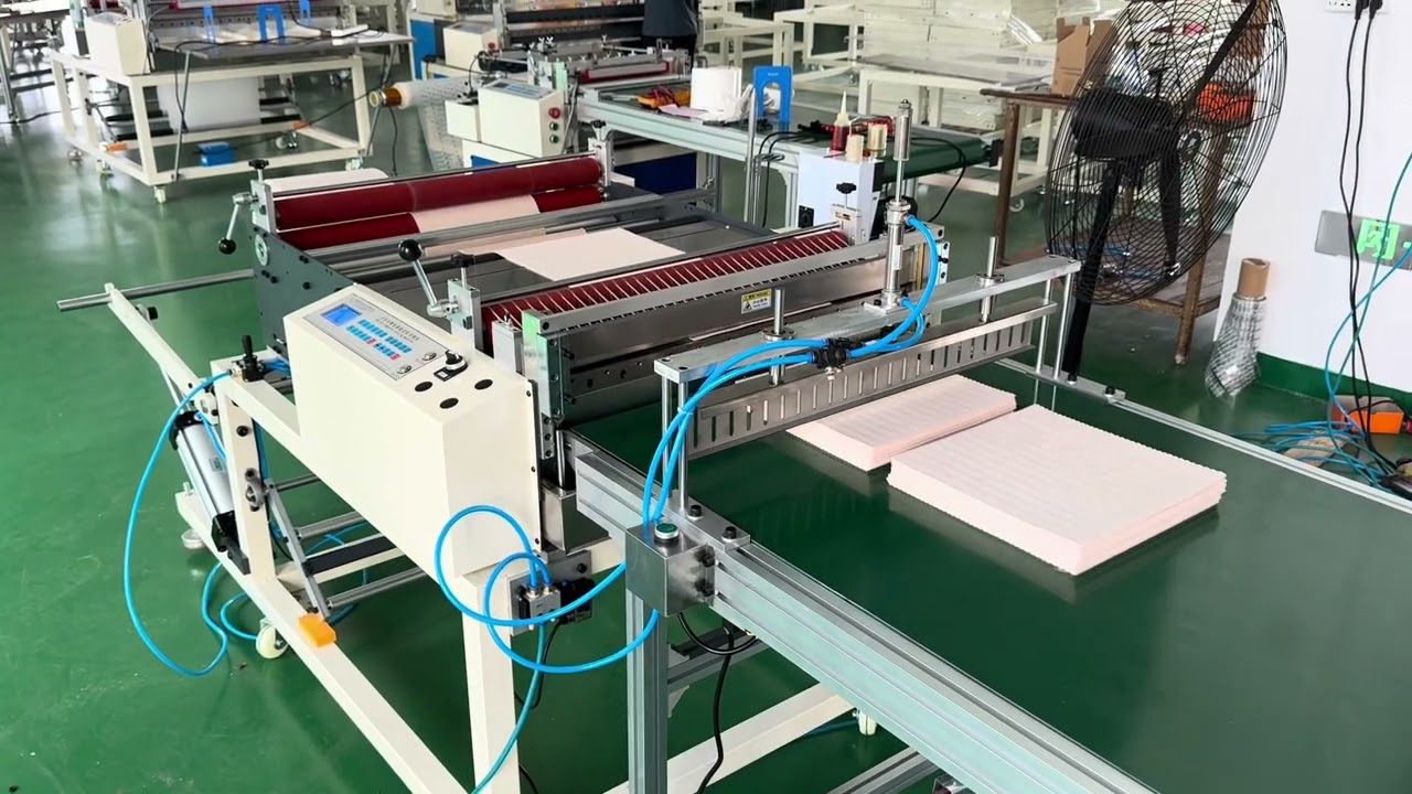Dish Towel Rotary Cutting Machine with Hydraulic Lifter, Conveyor with Pneumatic Baffle