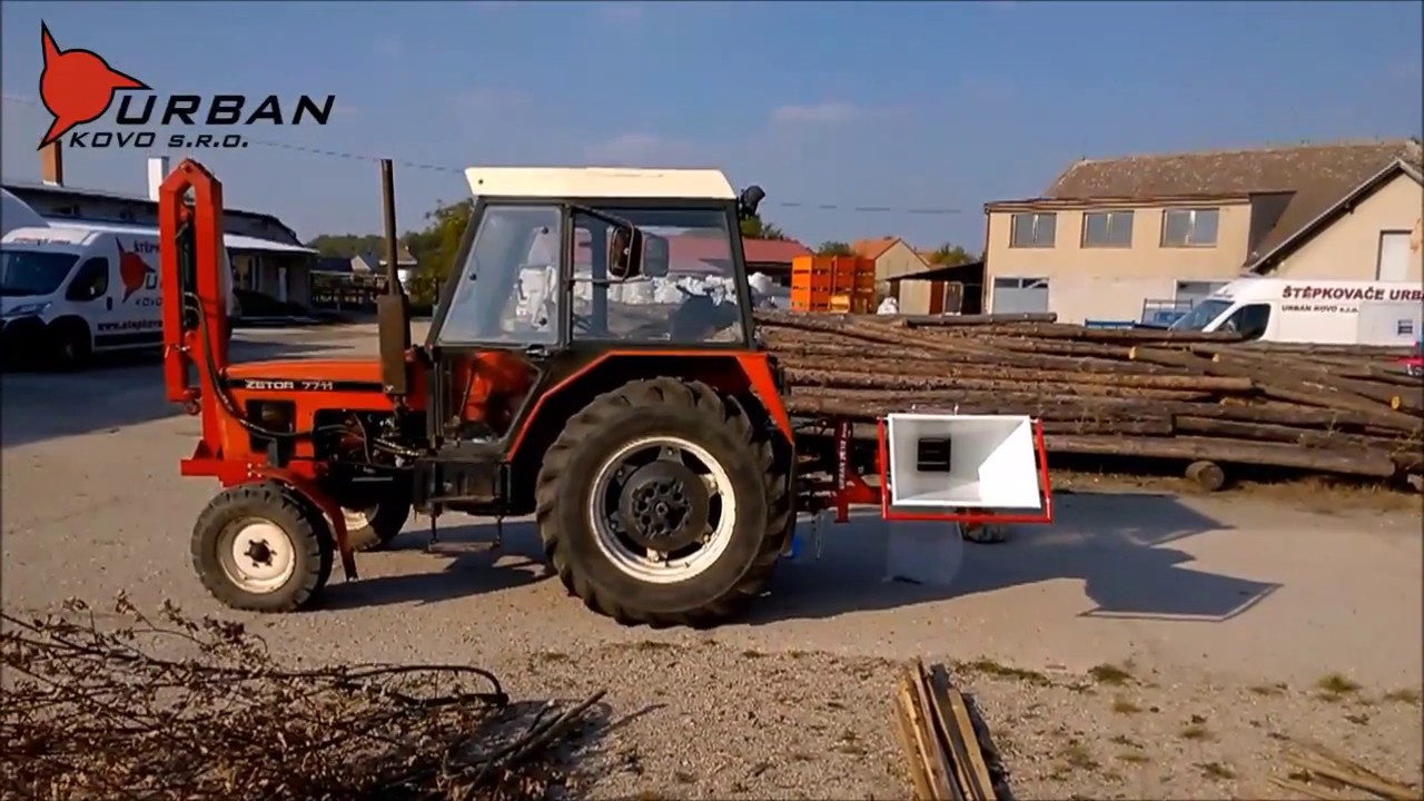 Urban Holzhacker - TR70 mit Zapfwellenantrieb