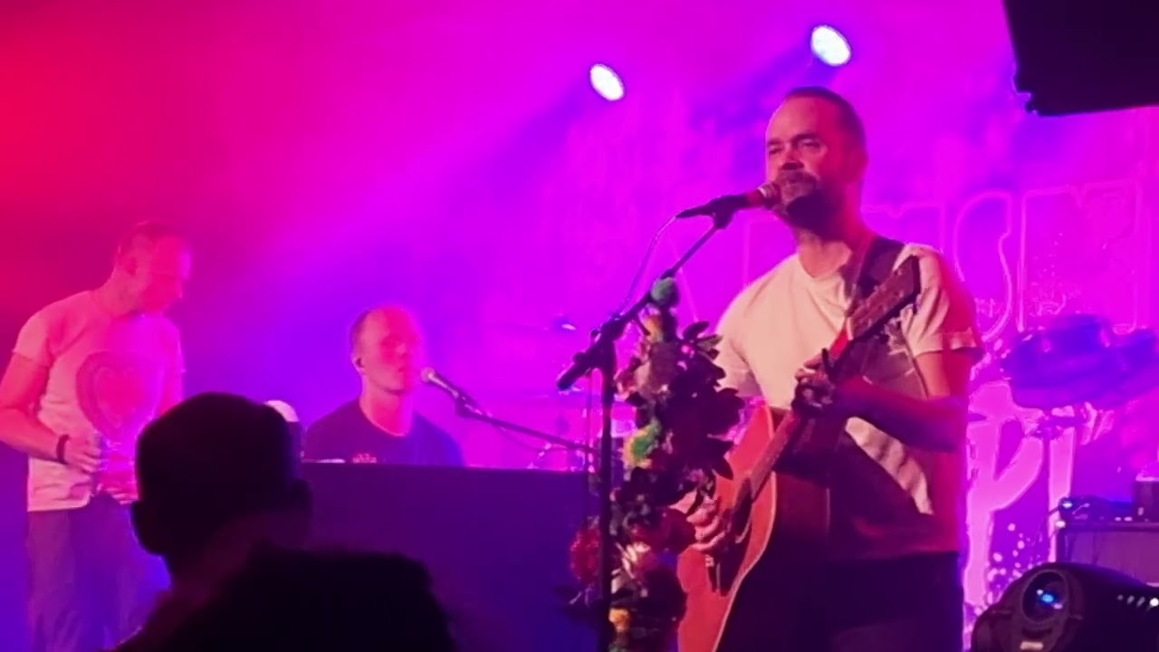 Us against the world  - A rush of Coldplay  - Karosserifabrikken Helsingør 🇩🇰  marts 26