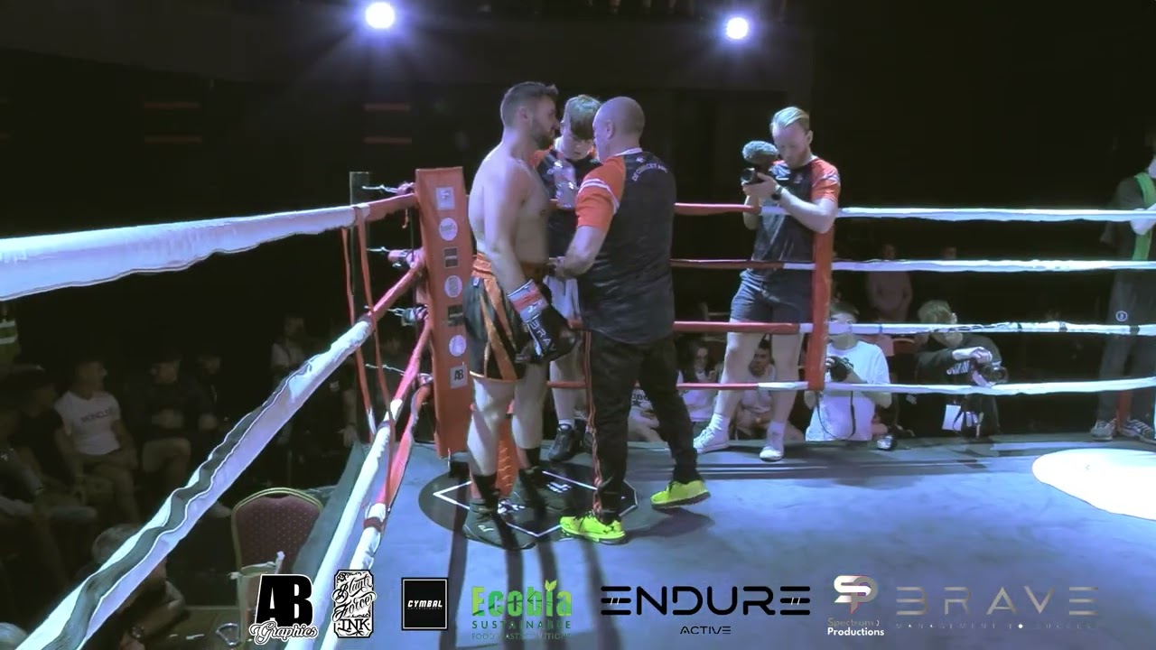 Teach With Tadhg vs John Sharpson - UCC003