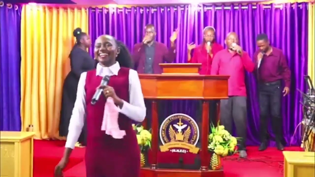 MOMENT OF PRAISE