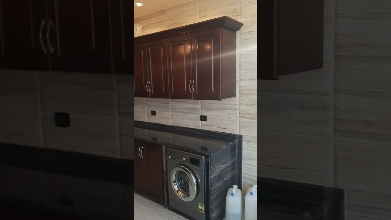 شقة للبيع . طريق الشام . الوصف بالفيديو السعر  00963957415000  فيصل . وتس او مكالمة