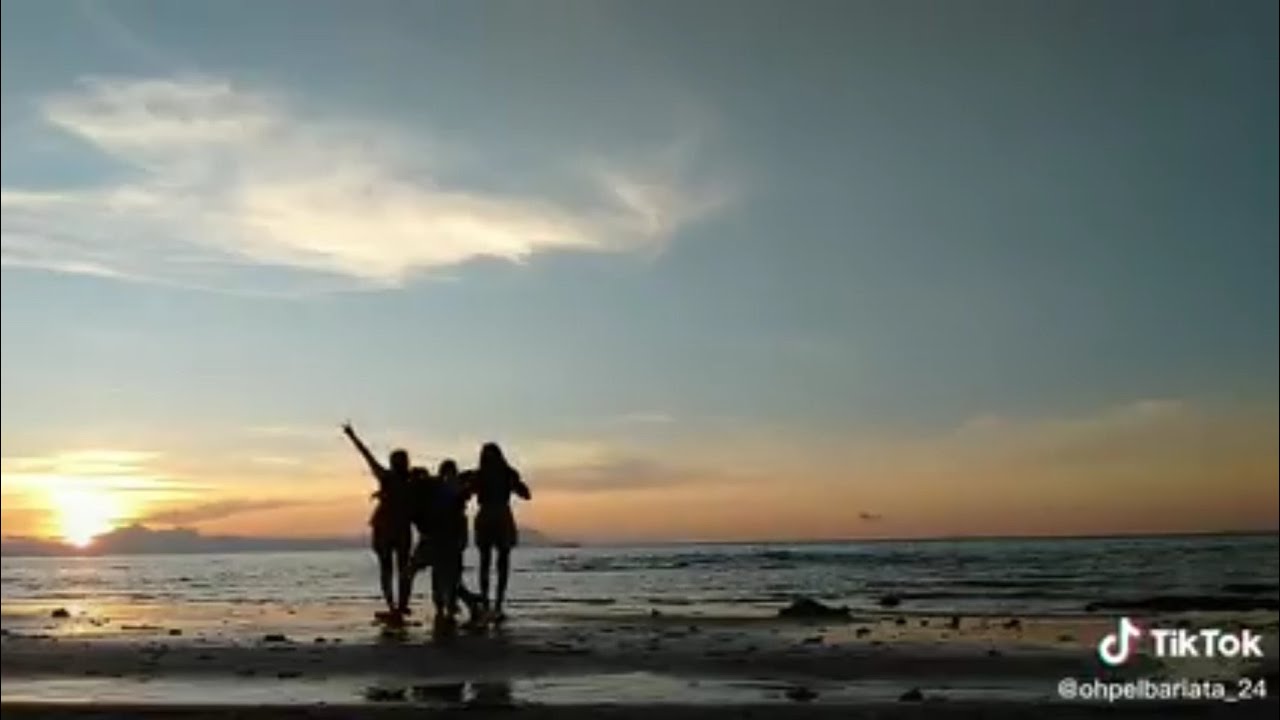 Amazing sunset with amazing friends