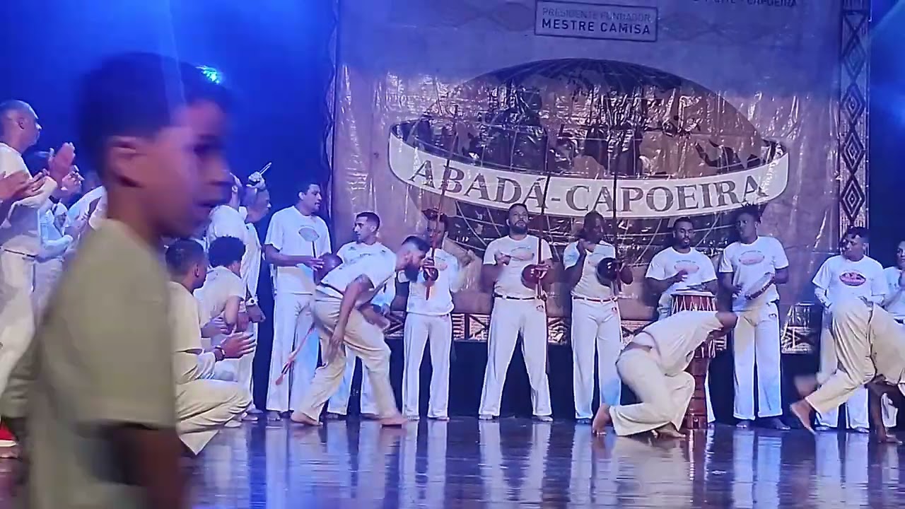 Troca de Corda Laranja e Azul (ABADA CAPOEIRA SP - ZONA SUL)