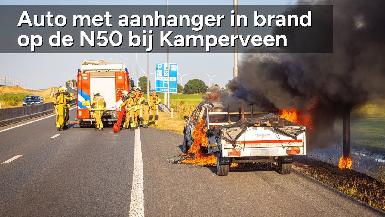 Auto met aanhanger in brand op de N50 bij Kamperveen - ©StefanVerkerk.nl